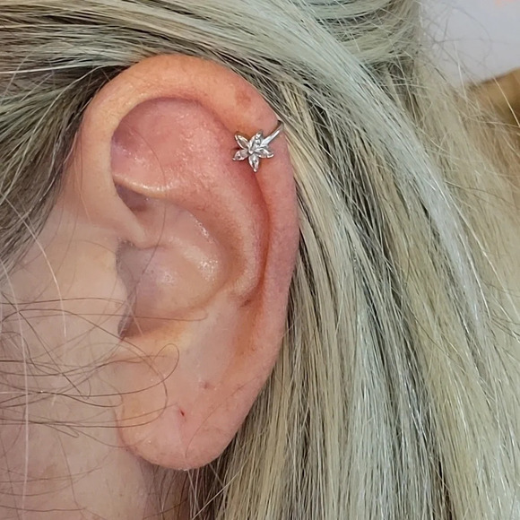 Crystal Flower Ear Cuff - Picture 8 of 9